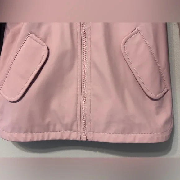 Old Navy Water Resistant Jacket - Picture 5 of 9